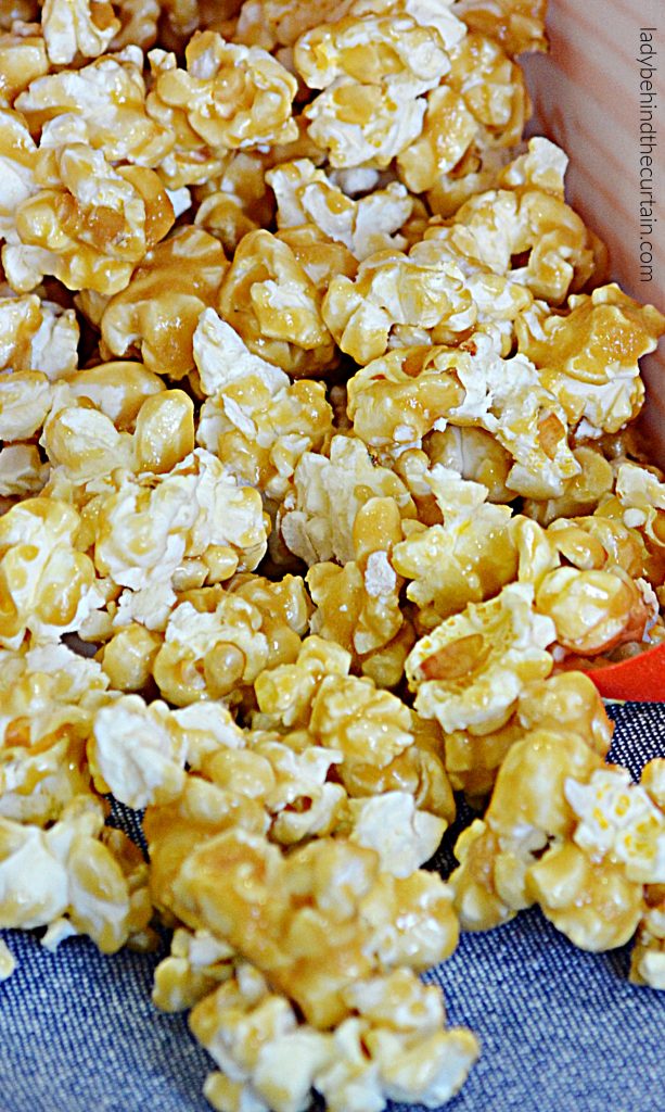 Easy Homemade Caramel Popcorn