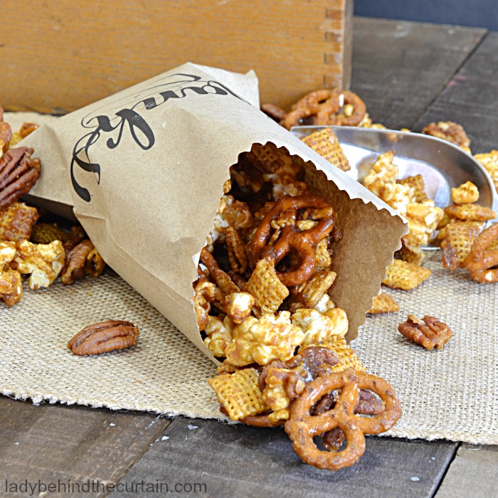 Spicy Caramel Corn Party Mix