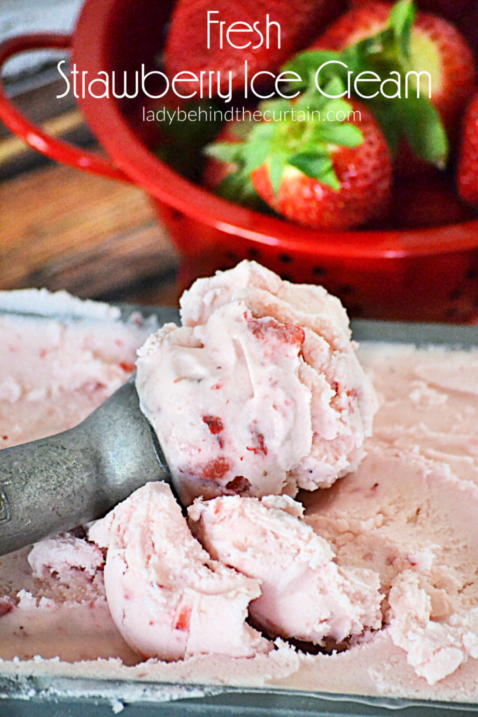 Homemade Fresh Strawberry Ice Cream