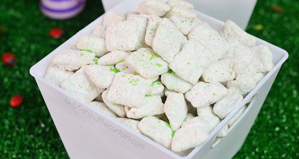 Pistachio Muddy Buddies