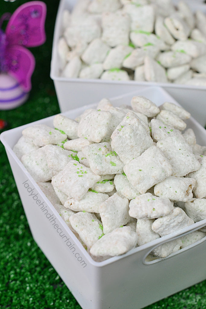 Pistachio Muddy Buddies