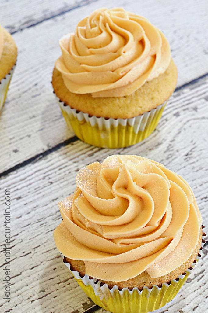 Butterscotch Frosting | Add a pop of flavor to your pumpkin bread, carrot cake cupcakes or even on BUTTERBEER Cupcakes! With this creamy delicious Butterscotch Frosting!