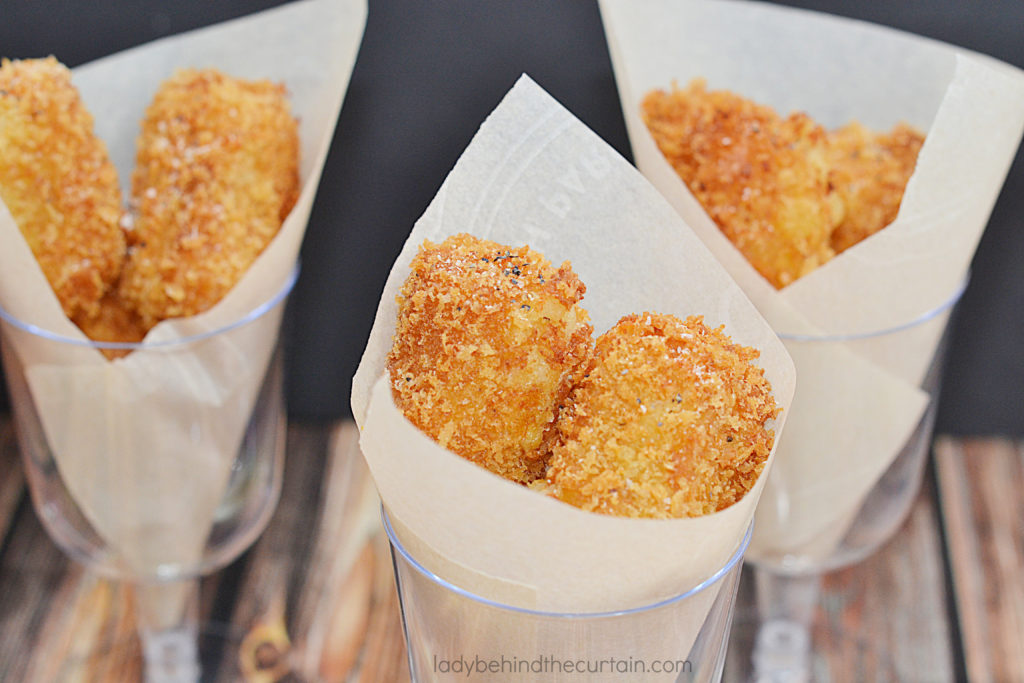 Cheesy Roasted Garlic Potato Croquettes