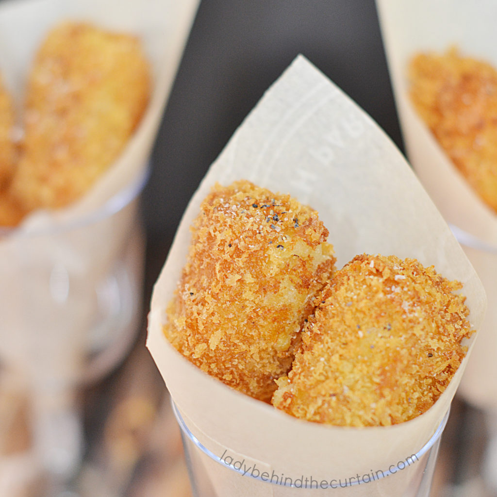 Cheesy Roasted Garlic Potato Croquettes