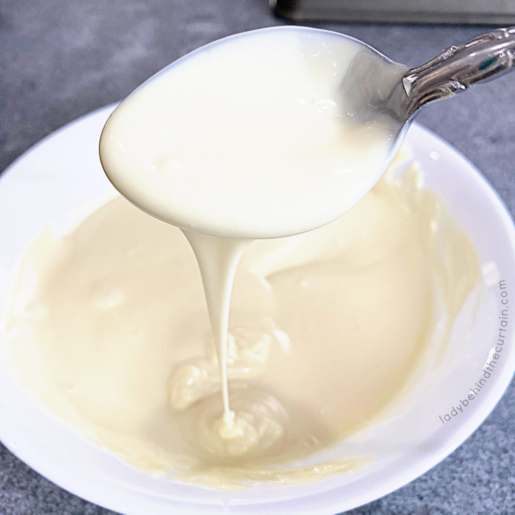 How to Make White Chocolate Curls