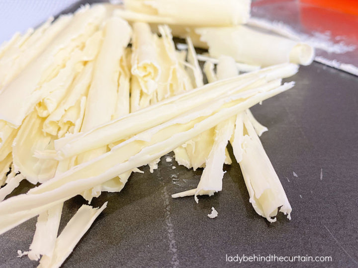 How to Make White Chocolate Curls