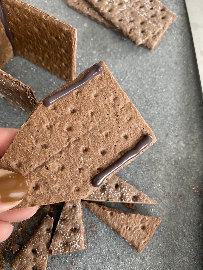 Halloween Graham Cracker House Cake Topper