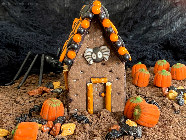 Halloween Graham Cracker House Cake Topper