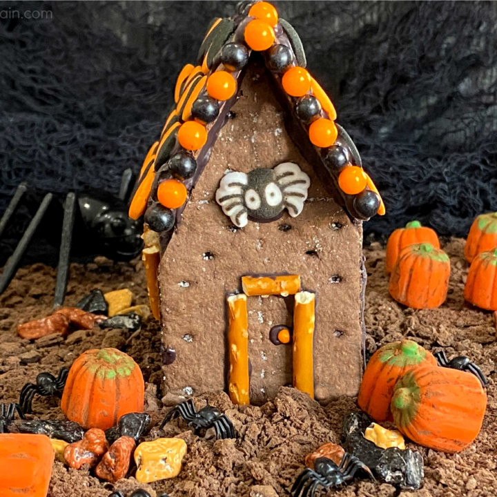 Halloween Graham Cracker House Cake Topper