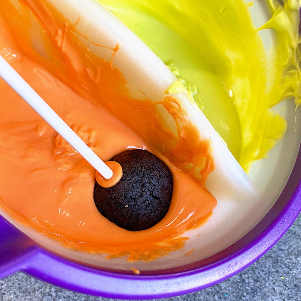 Cómo Hacer Cake Pops o Bolas de Pastel de Tres Formas