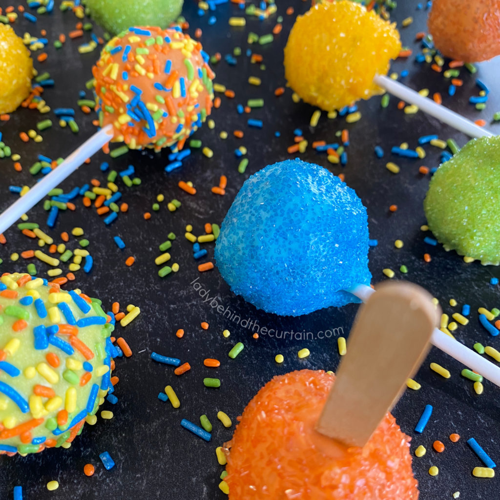 Como Fazer Cake Pops ou Bolo de Bolas de Três Maneiras