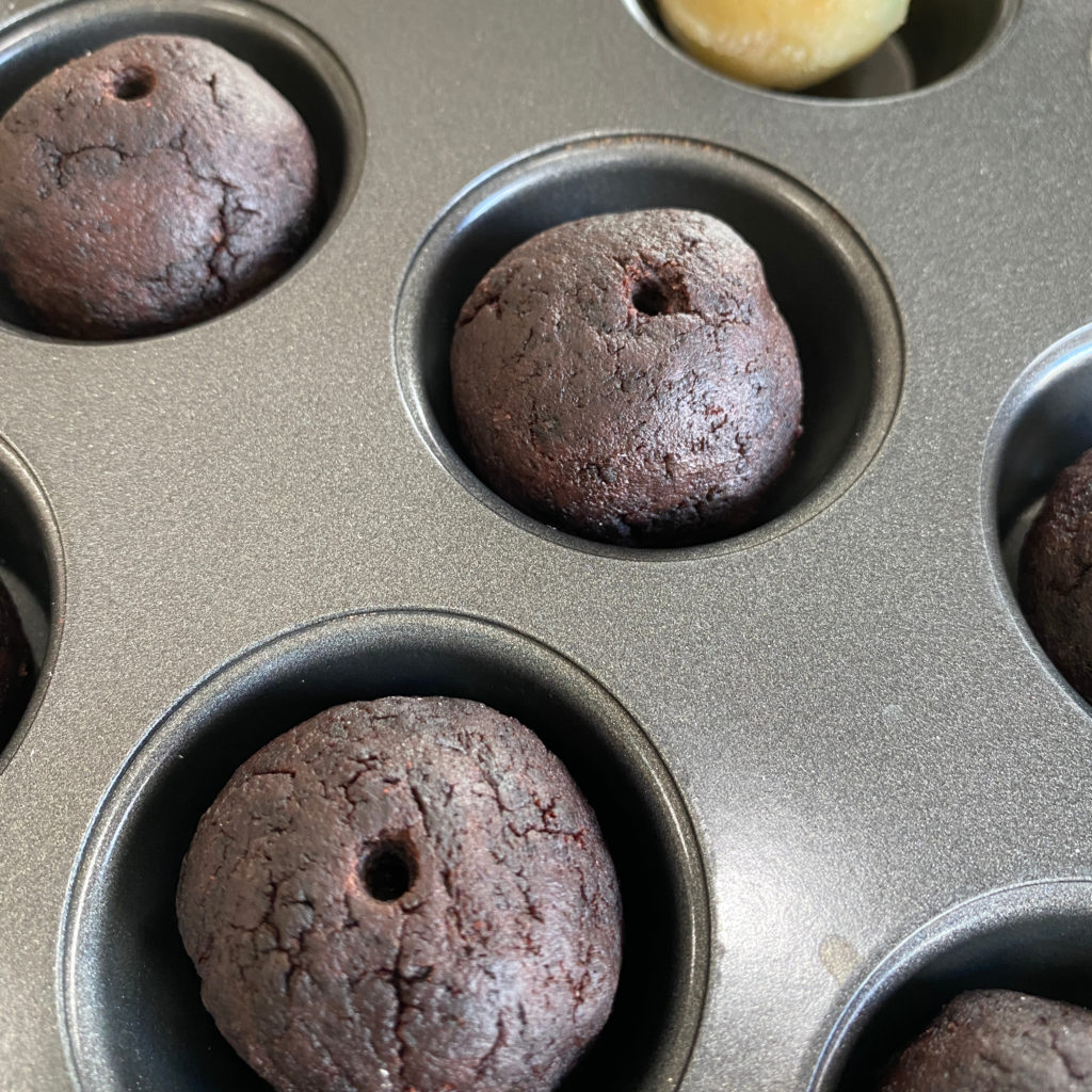  Comment Faire des Gâteaux ou des Boules de Gâteau De Trois Façons