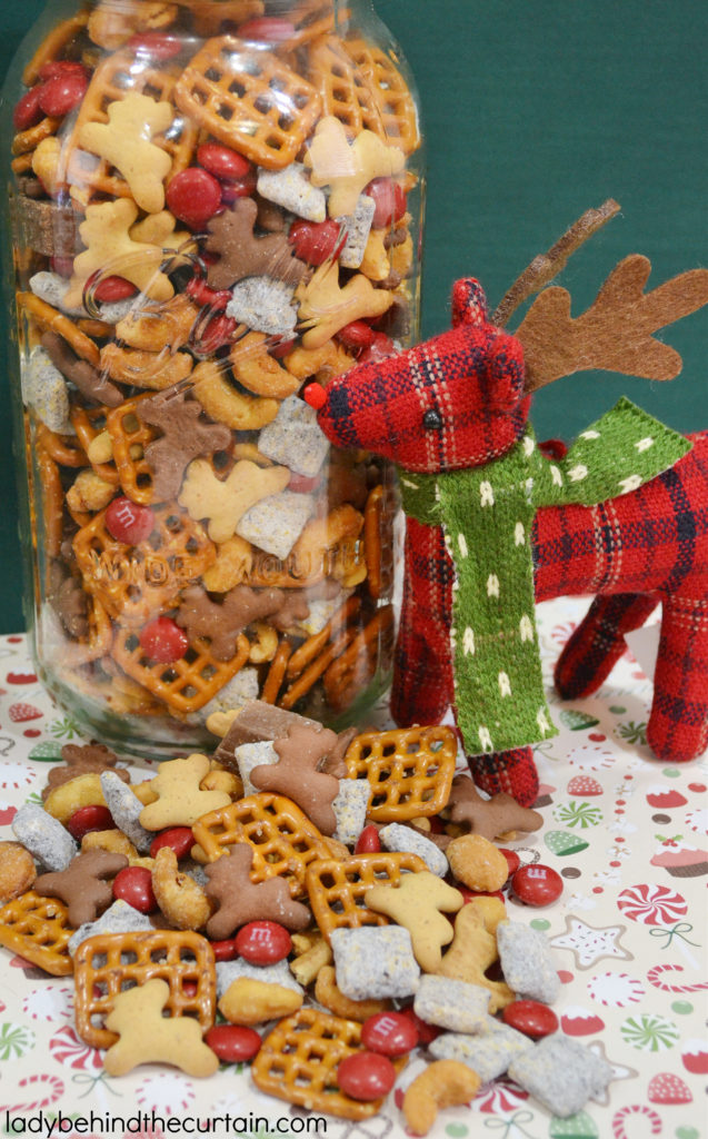 Rudolph Reindeer Party Mix