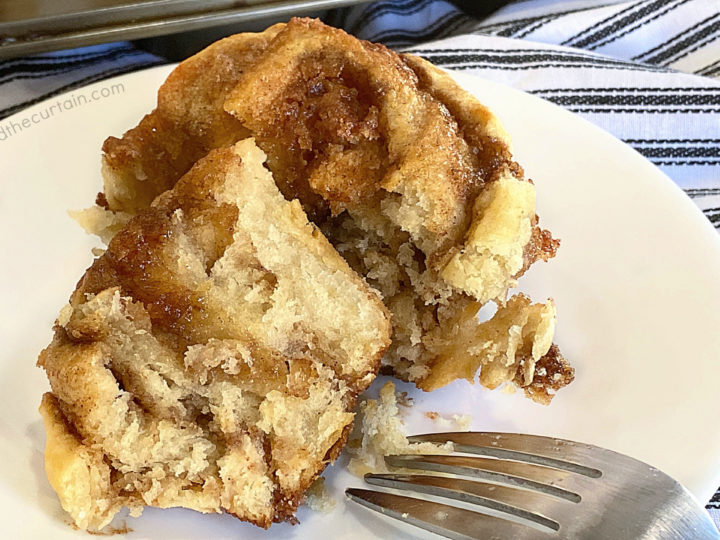 Easy to Make Giant Cinnamon Rolls