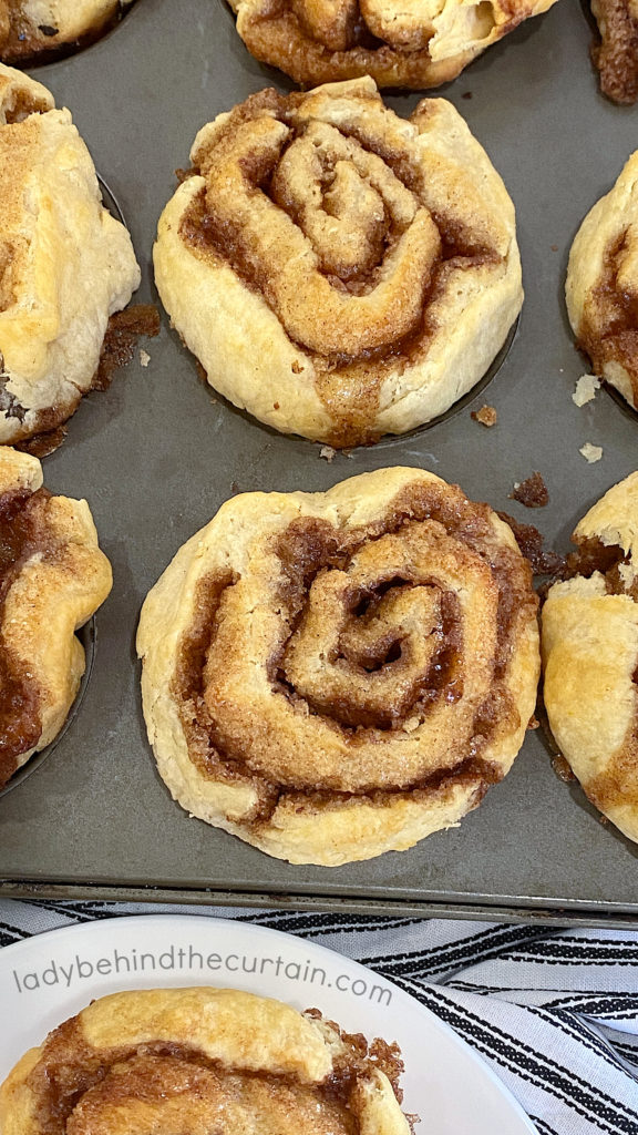 Easy to Make Giant Cinnamon Rolls