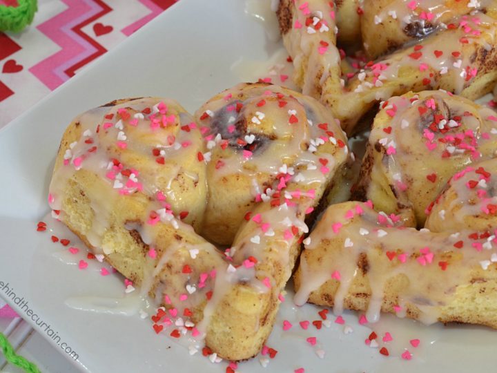 Sweetheart Cinnamon Rolls
