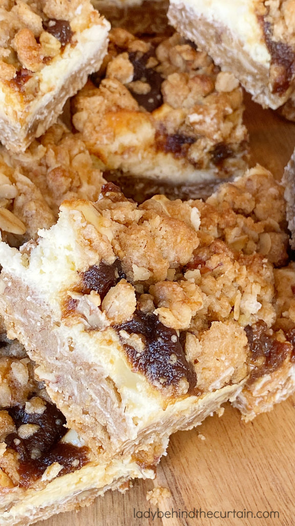 Apple Butter Cheesecake Bars