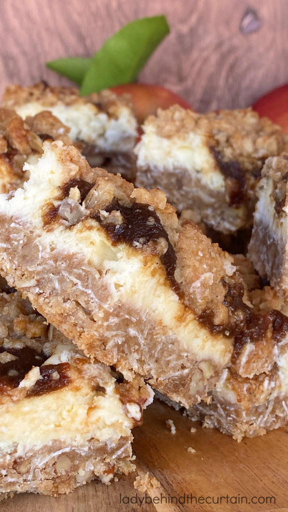 Apple Butter Cheesecake Bars