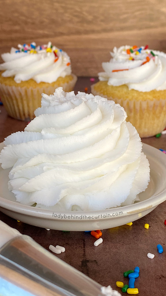 Classic Bakery White Frosting Recipe