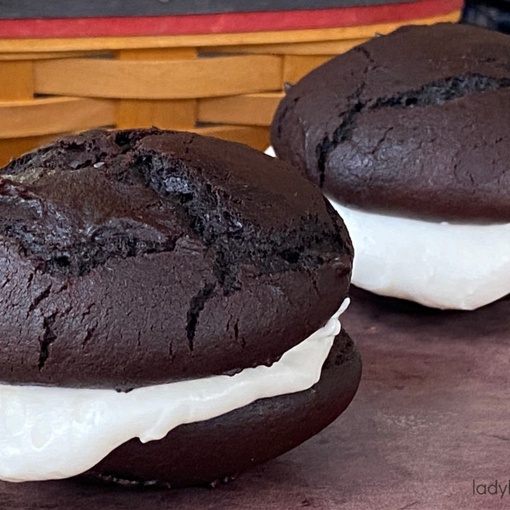 How to make chocolate whoopie pies