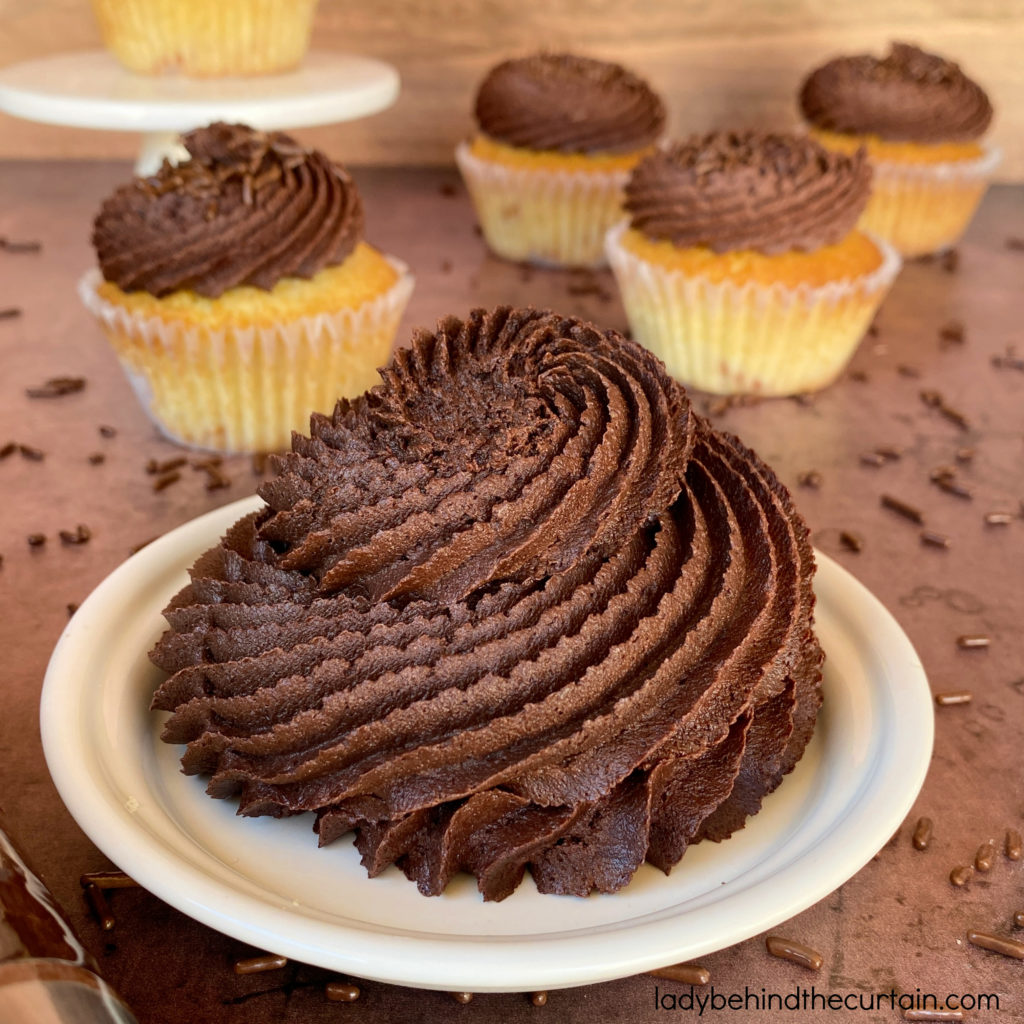 Dark Chocolate Bakery Frosting