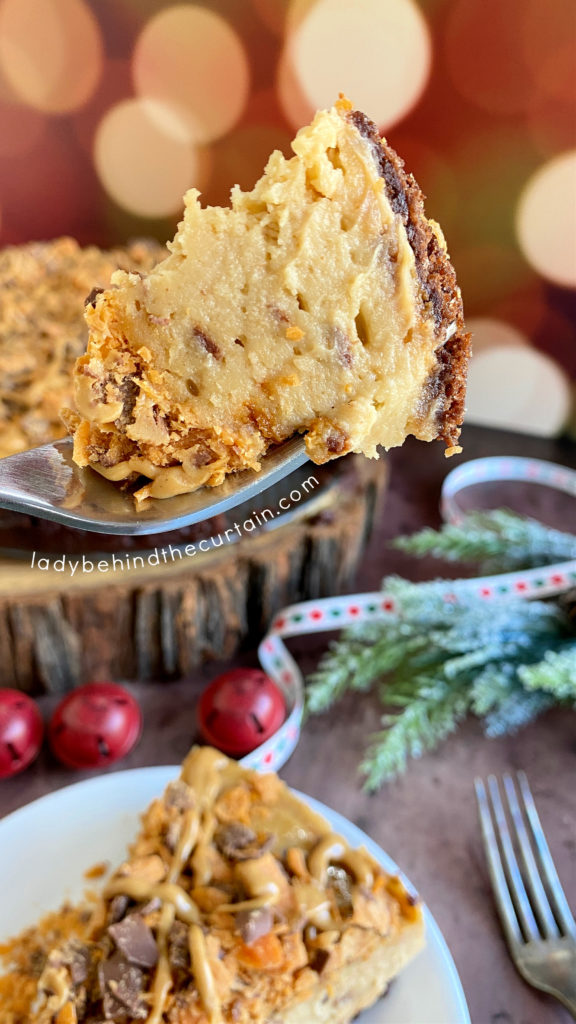 Butterfinger Candy Bar Cheesecake