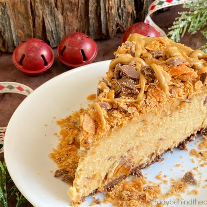 Butterfinger Candy Bar Cheesecake