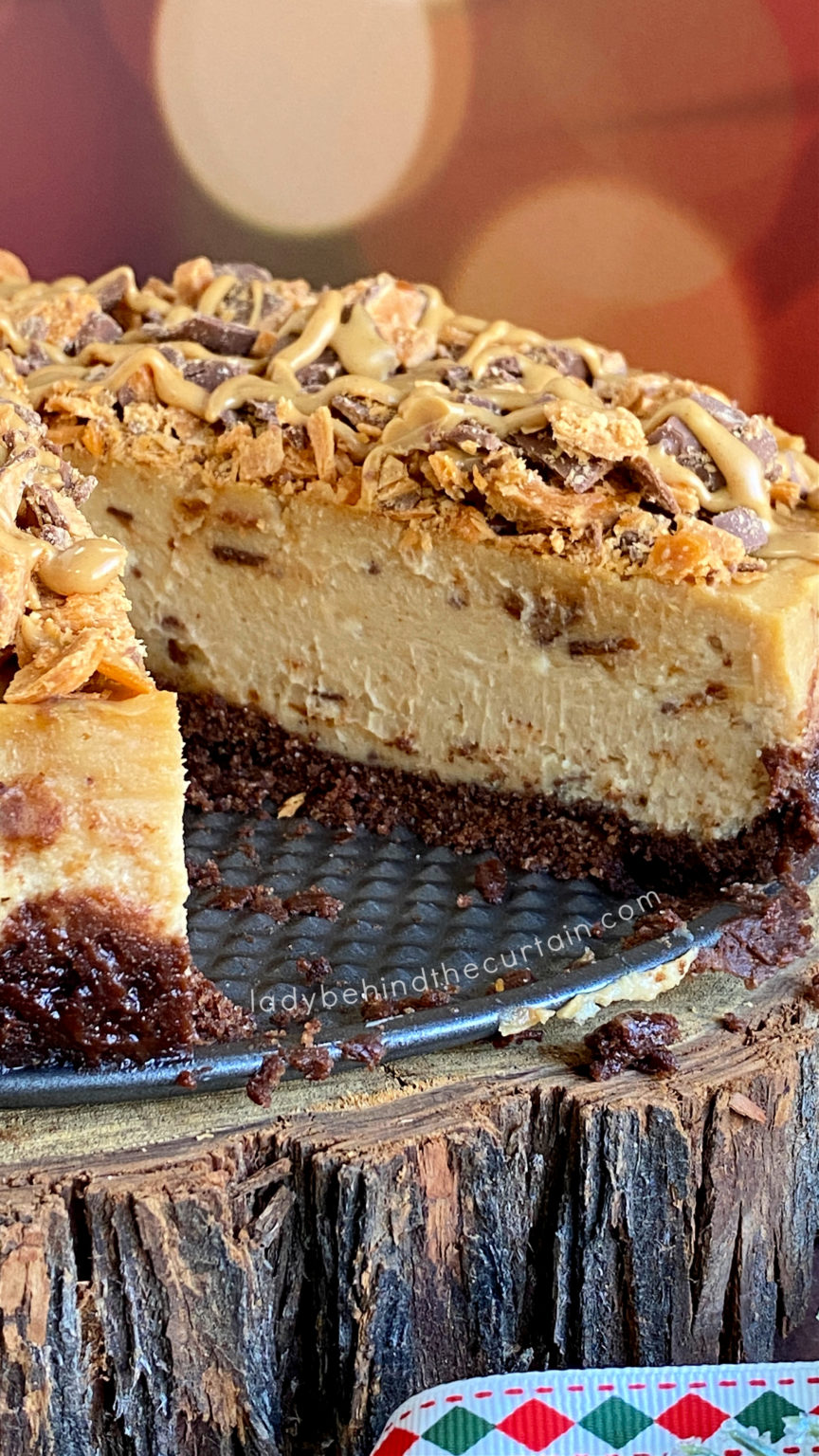 Butterfinger Candy Bar Cheesecake