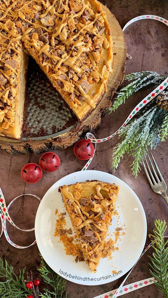 Butterfinger Candy Bar Cheesecake