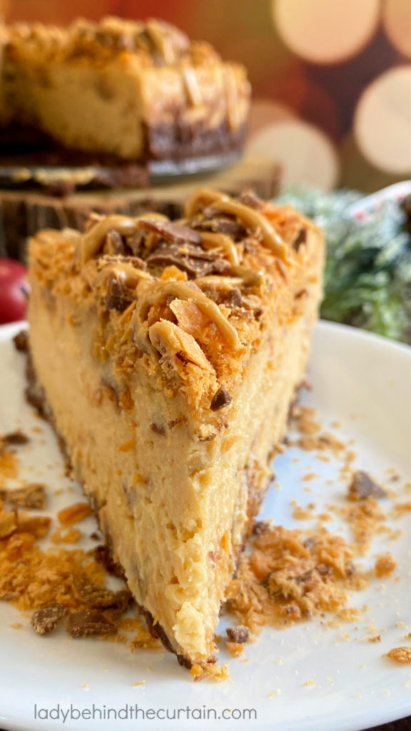 Butterfinger Candy Bar Cheesecake