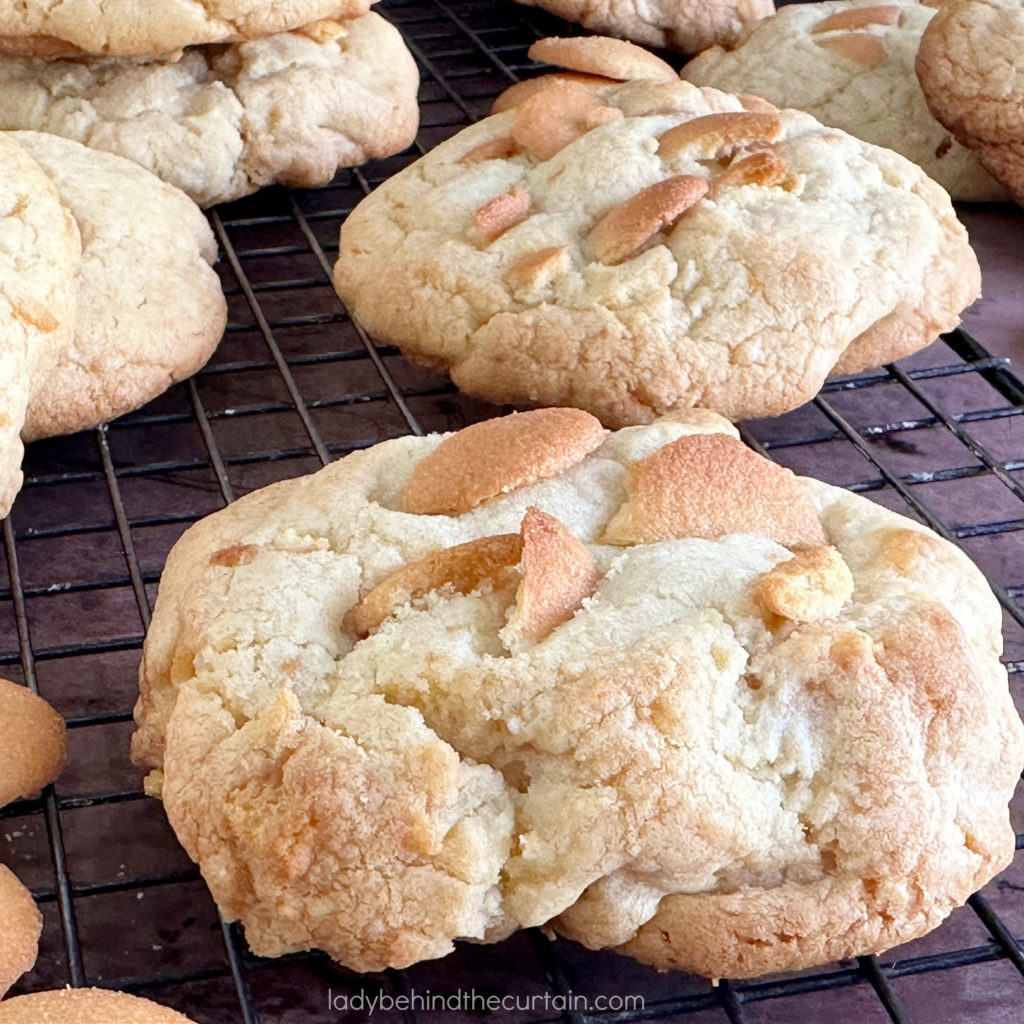 Soft Banana Pudding Cookies