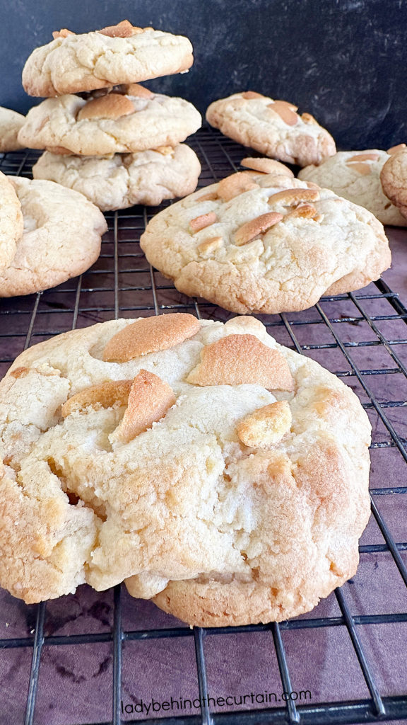 Soft Banana Pudding Cookies