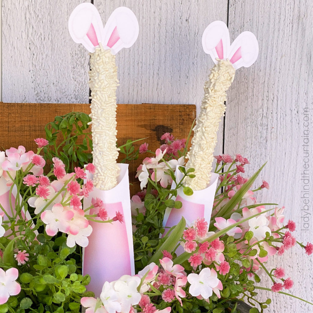 Easter Decorated Pretzels