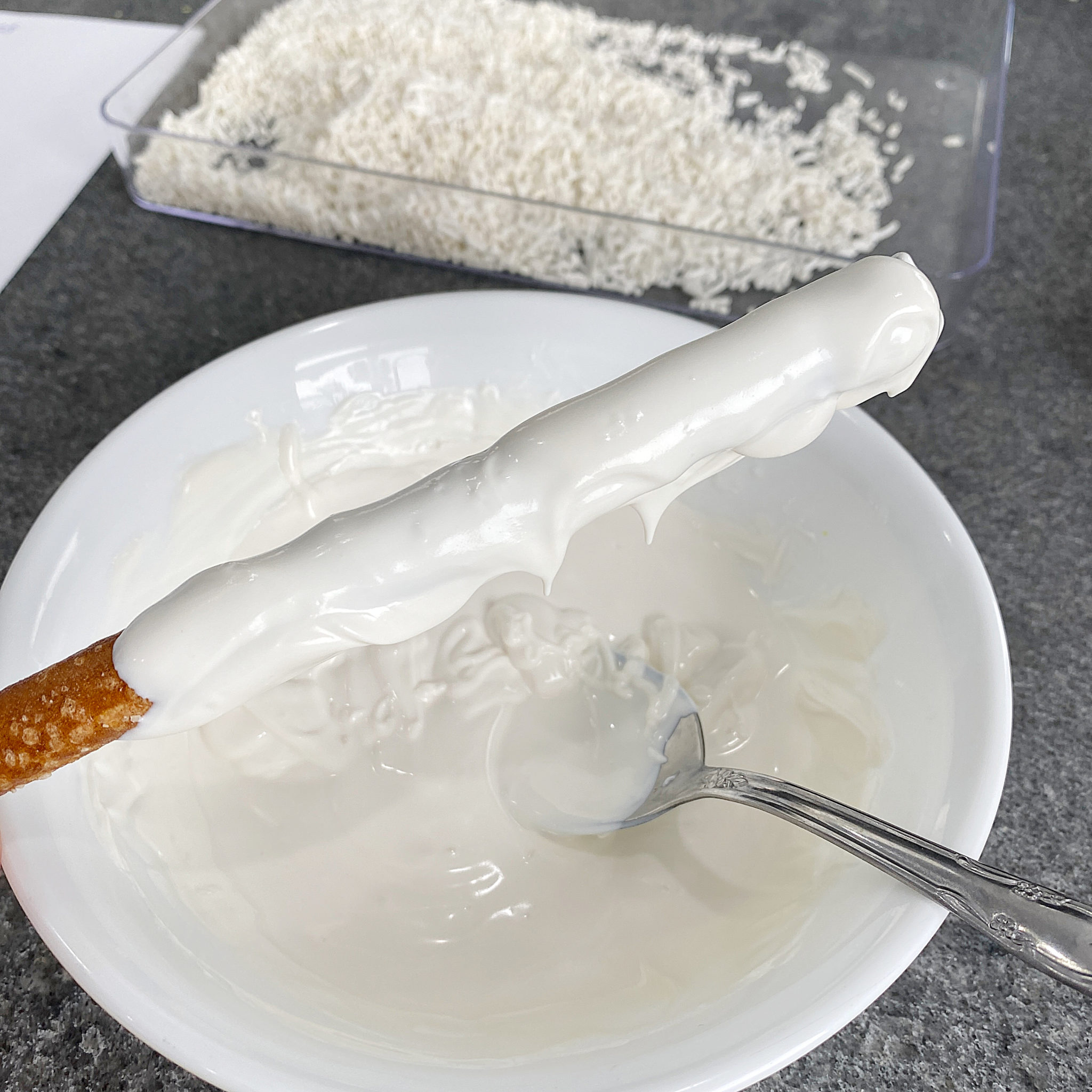 Two Easy To Make Decorated Easter Pretzels