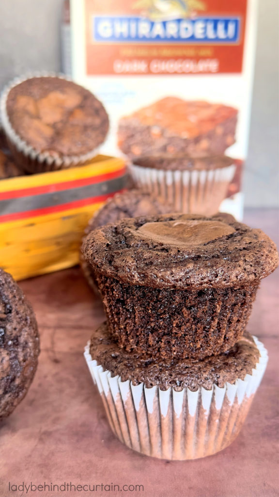 How to Make Cupcakes from a Brownie Mix