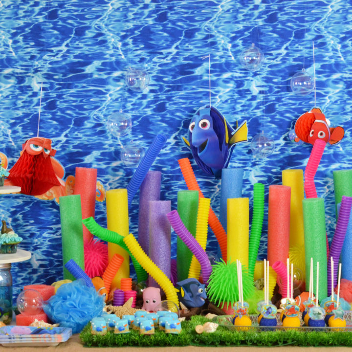 Finding Dory Coral Reel Centerpiece