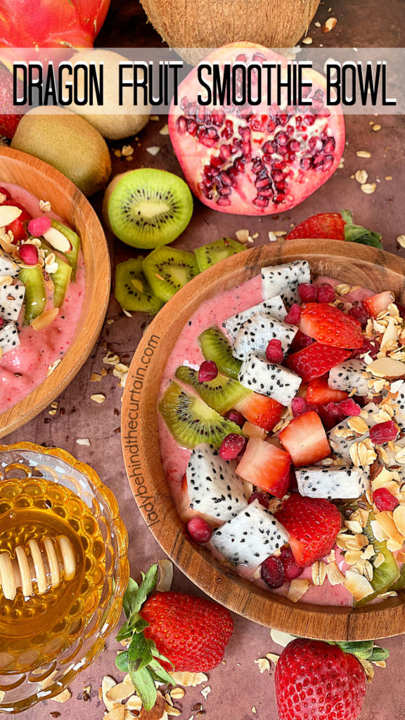 Dragon Fruit Smoothie Bowl