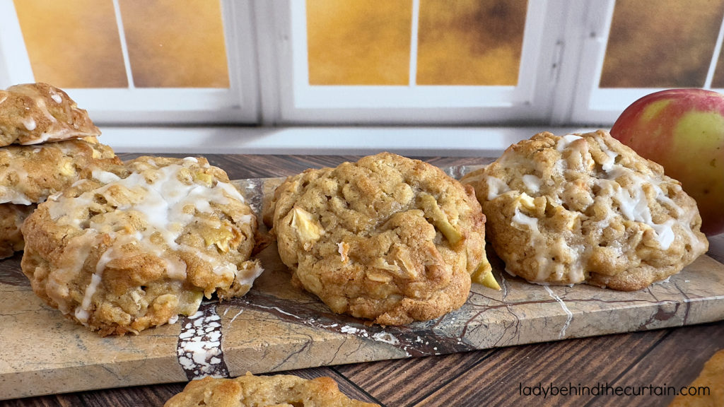 Soft Apple Oatmeal Cookies