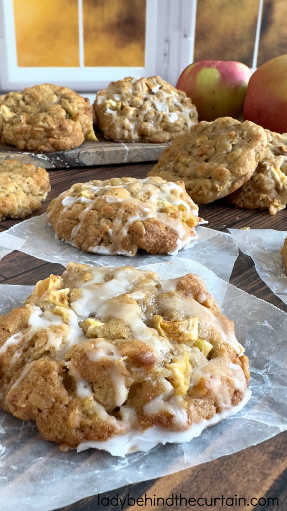 Soft Apple Oatmeal Cookies