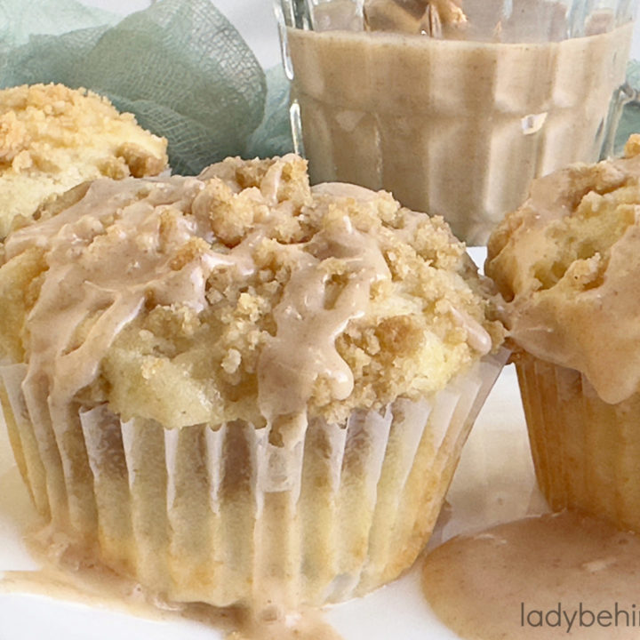 Apple Crunch Coffee Cake Muffins