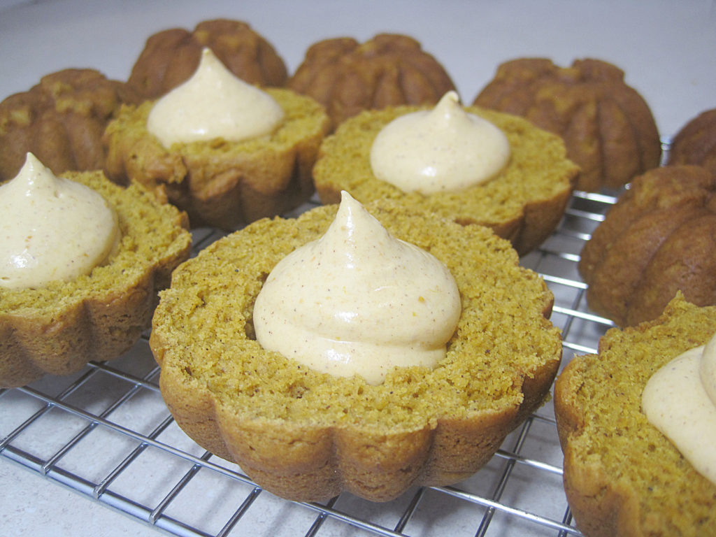 Pumpkin Spice Cheesecake Filled Mini Cakes