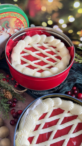 Christmas Cookie Tin Cakes