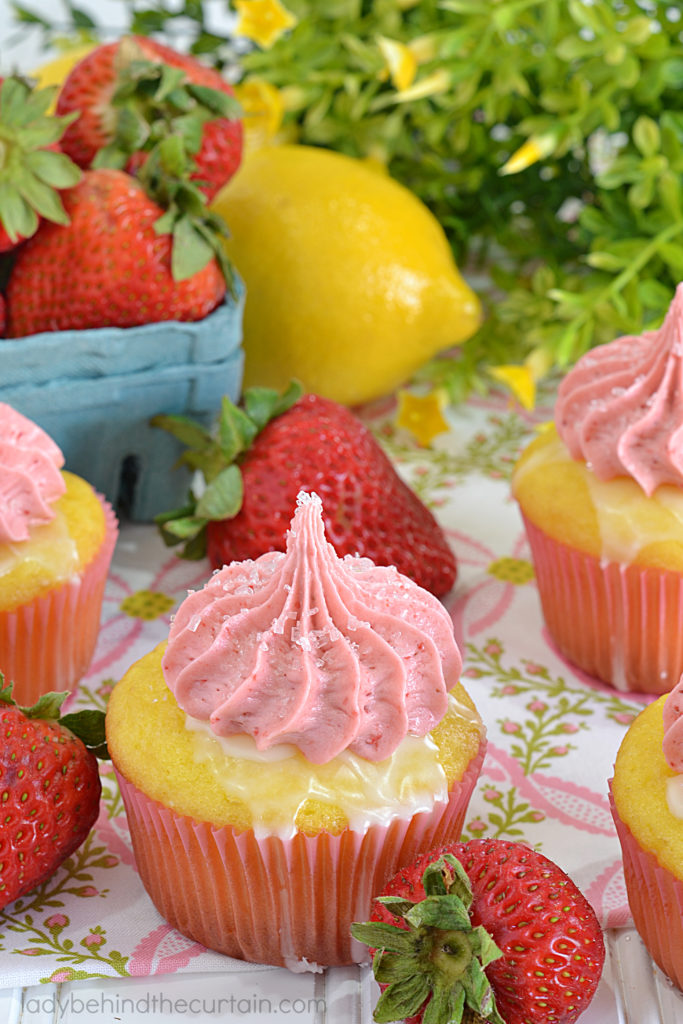 Strawberry Lemonade Cupcakes