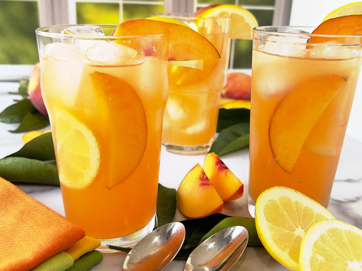 Homemade Fresh Peach Lemonade