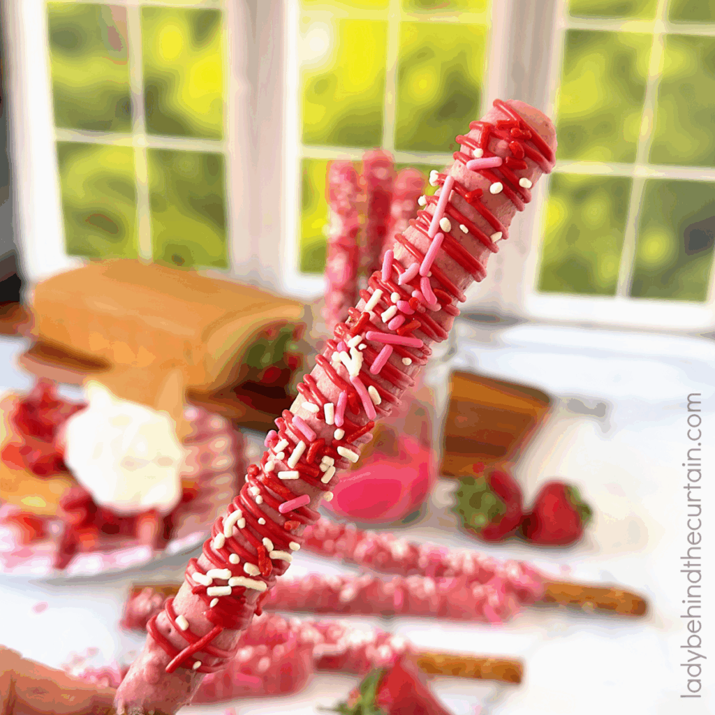 Strawberry Shortcake Pretzel Rods