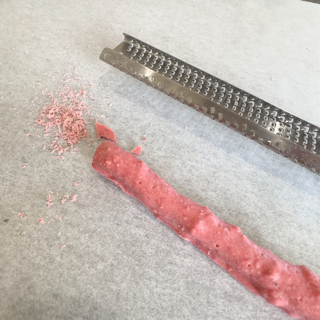 Strawberry Shortcake Pretzel Rods