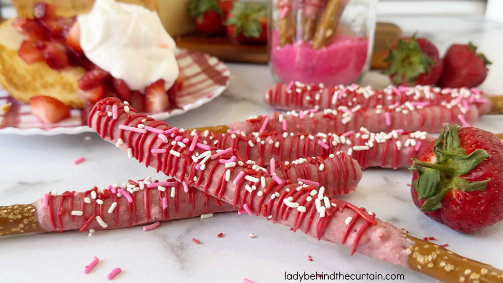 Strawberry Shortcake Pretzels