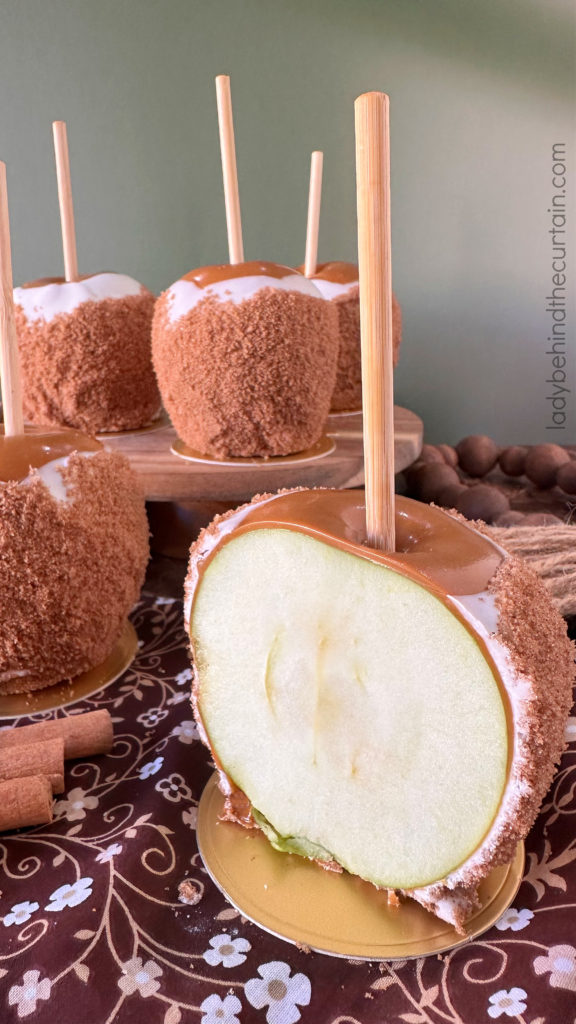 Easy Apple Pie Caramel Apples 