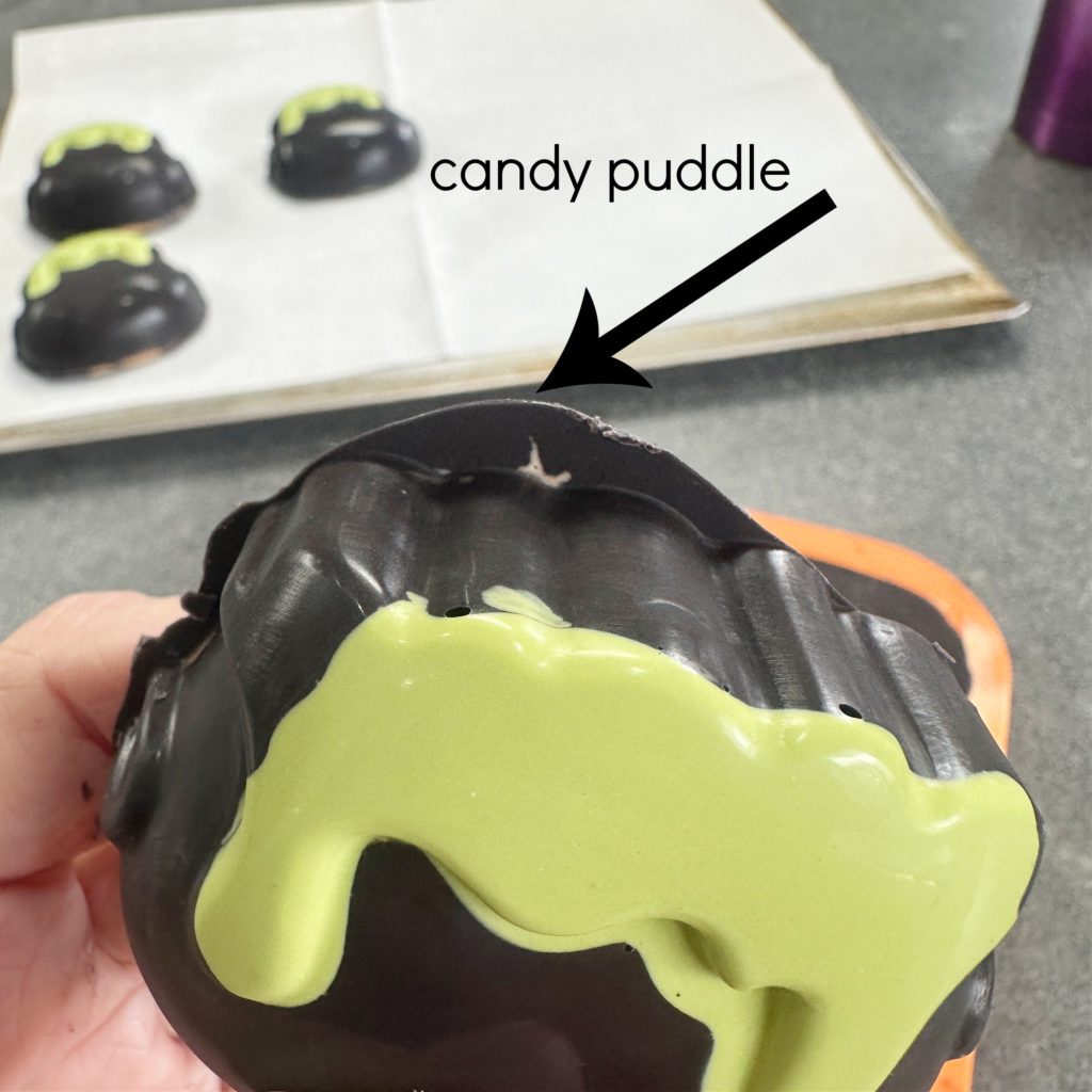Halloween Cake Pop Cauldron for Beginners