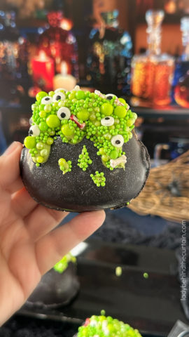 Halloween Cake Pop Cauldron for Beginners